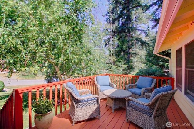 4528 N Alamo Way, Oak Harbor, WA 98277