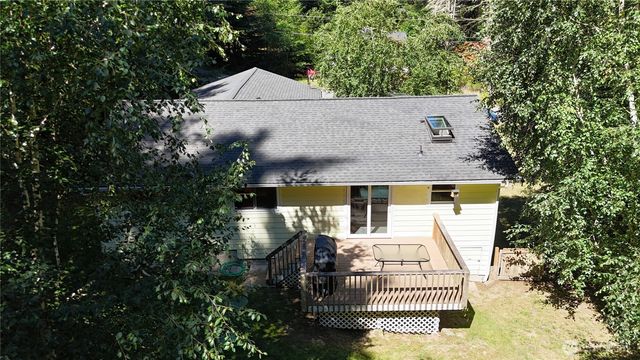 4528 N Alamo Way, Oak Harbor, WA 98277