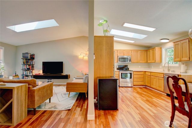 4528 N Alamo Way, Oak Harbor, WA 98277