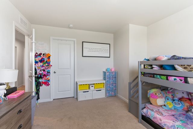 2360 Brokeshire Dr, White House, TN 37188