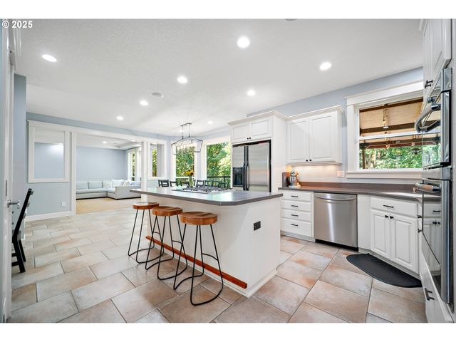 1402 Nw 151ST St, Vancouver, WA 98685