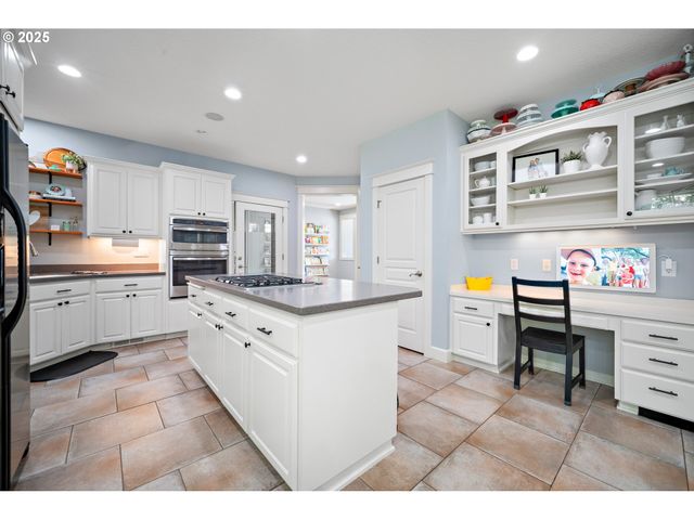 1402 Nw 151ST St, Vancouver, WA 98685