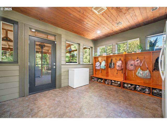 1402 Nw 151ST St, Vancouver, WA 98685