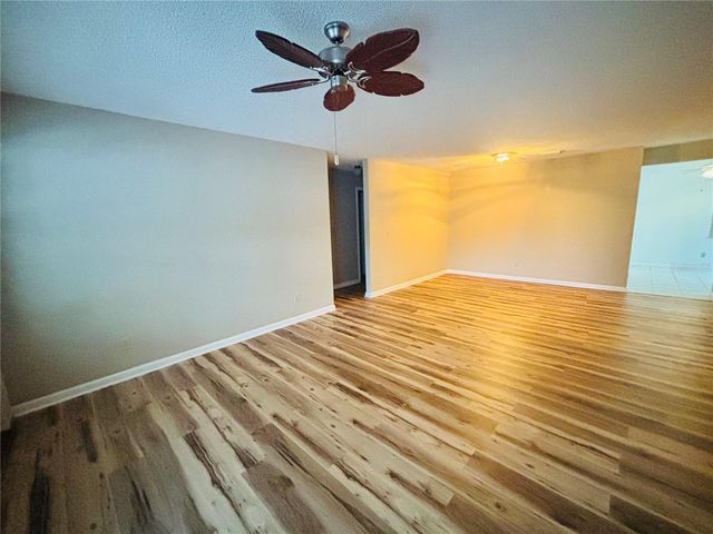 8431 SW 90TH LANE E, Ocala, FL 34481