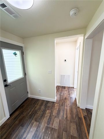 300 N Parrott Drive, Huntsville, AR 72740