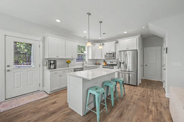 866 Blackbear Drive, Edisto Island, SC 29438