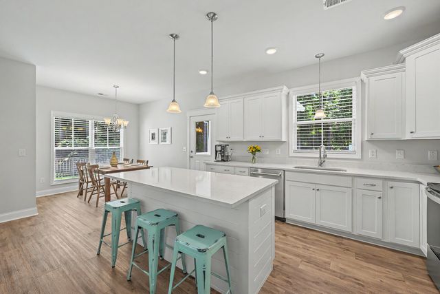 866 Blackbear Drive, Edisto Island, SC 29438