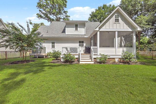 866 Blackbear Drive, Edisto Island, SC 29438