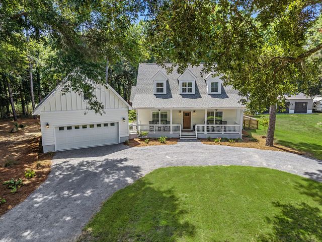 866 Blackbear Drive, Edisto Island, SC 29438