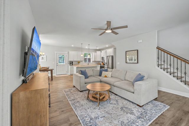 866 Blackbear Drive, Edisto Island, SC 29438