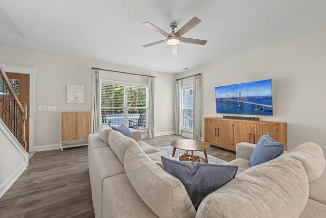 866 Blackbear Drive, Edisto Island, SC 29438