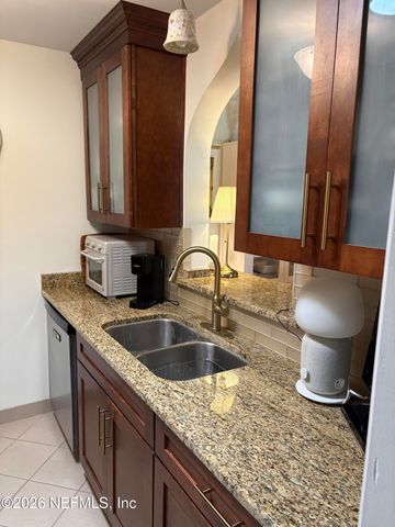 3765 CROWN POINT Road 7, Jacksonville, FL 32257