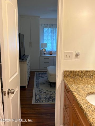 3765 CROWN POINT Road 7, Jacksonville, FL 32257