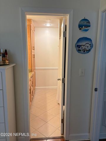 3765 CROWN POINT Road 7, Jacksonville, FL 32257