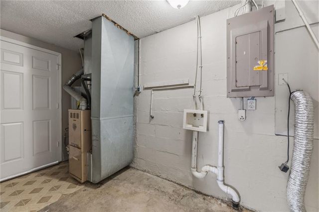 3225 N 74th Street, Kansas City, KS 66109