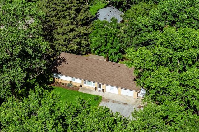 3225 N 74th Street, Kansas City, KS 66109