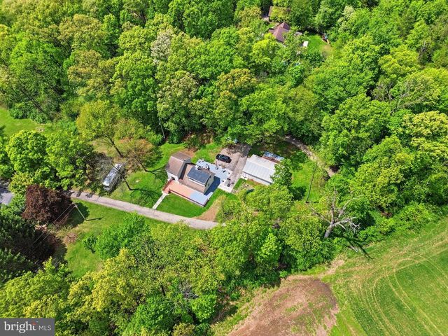 755 HOOVER SCHOOL ROAD, East Berlin, PA 17316