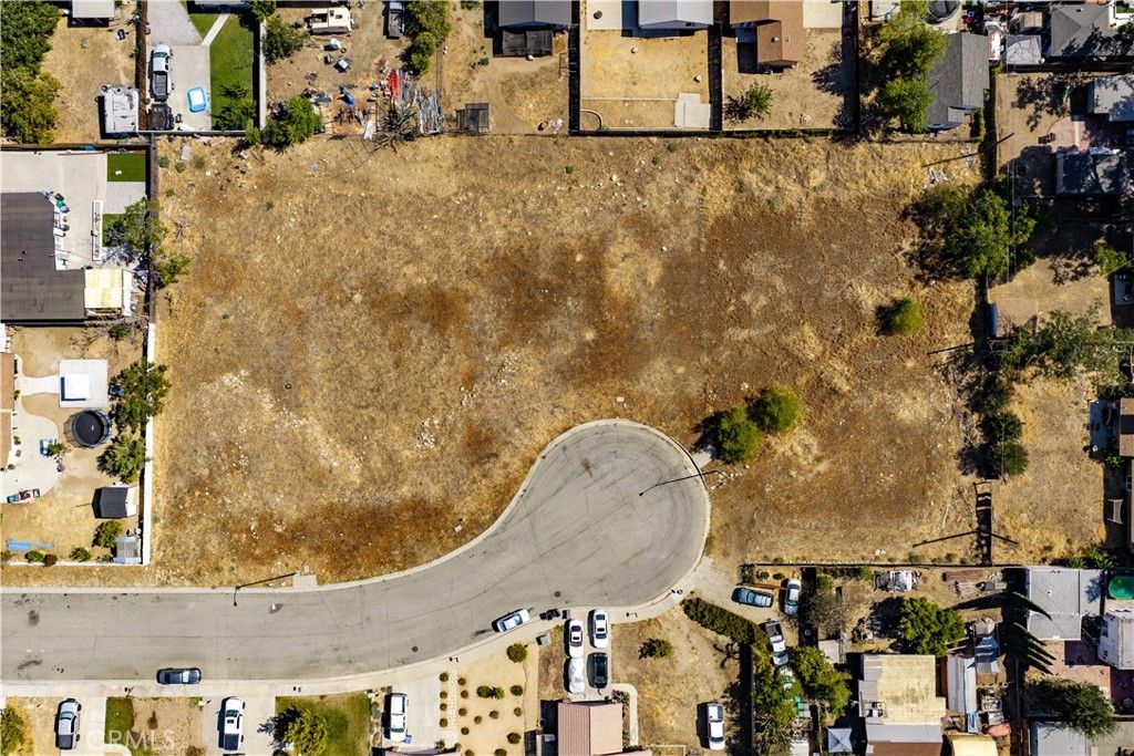 Image 15 of property listing at 0 King, Banning, CA 92220