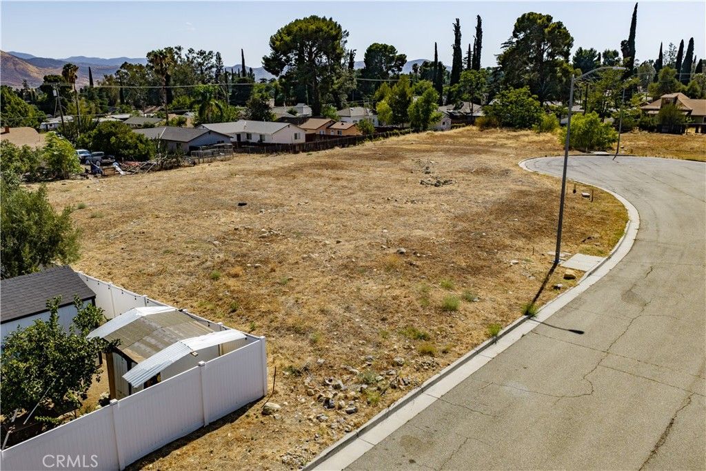 Image 16 of property listing at 0 King, Banning, CA 92220