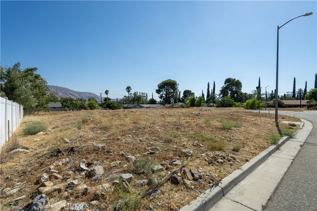 Image 27 of property listing at 0 King, Banning, CA 92220