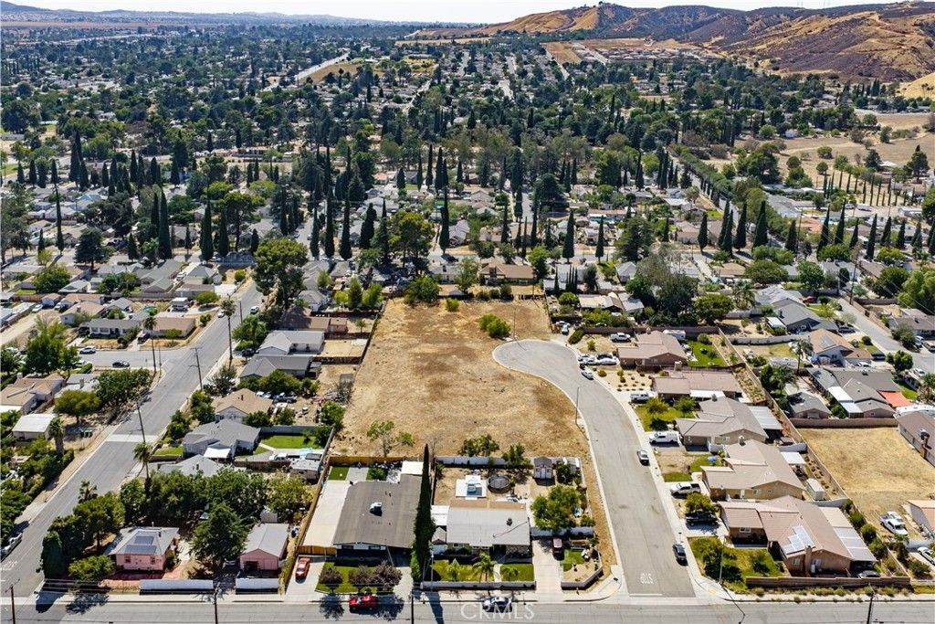 Image 4 of property listing at 0 King, Banning, CA 92220