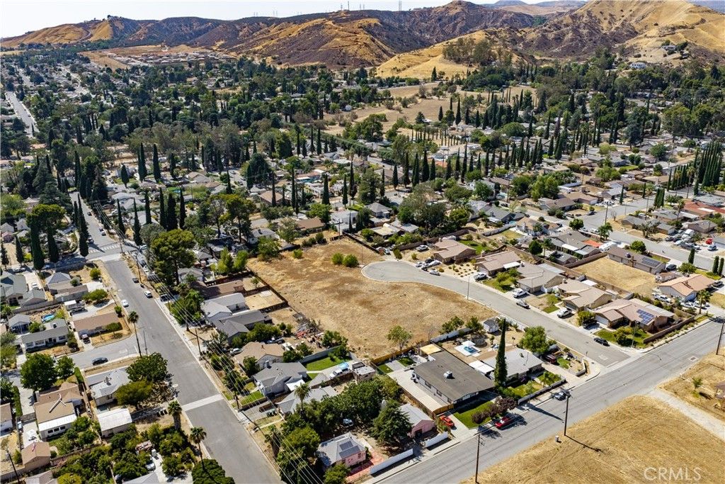 Image 5 of property listing at 0 King, Banning, CA 92220