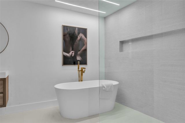 7001 Rocky Top Circle, Dallas, TX 75252