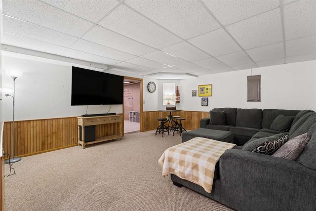 2809 PINE RIDGE ROAD, Oshkosh, WI 54904