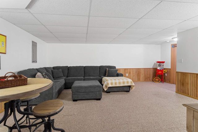 2809 PINE RIDGE ROAD, Oshkosh, WI 54904