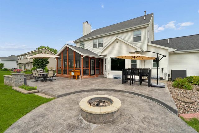 2809 PINE RIDGE ROAD, Oshkosh, WI 54904