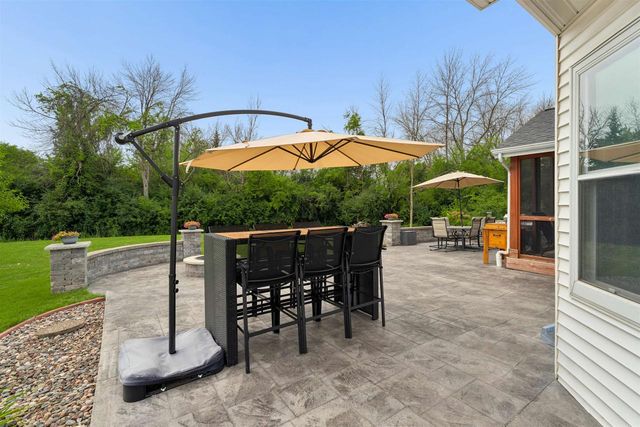 2809 PINE RIDGE ROAD, Oshkosh, WI 54904