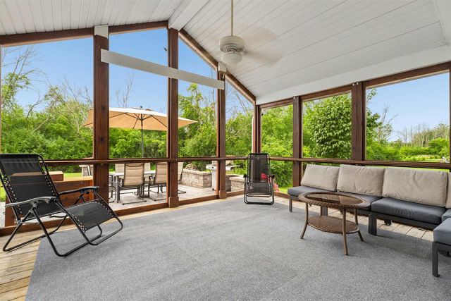 2809 PINE RIDGE ROAD, Oshkosh, WI 54904