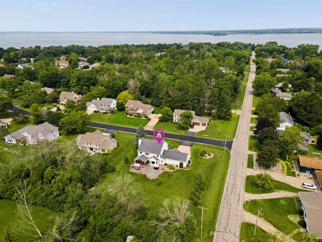 2809 PINE RIDGE ROAD, Oshkosh, WI 54904