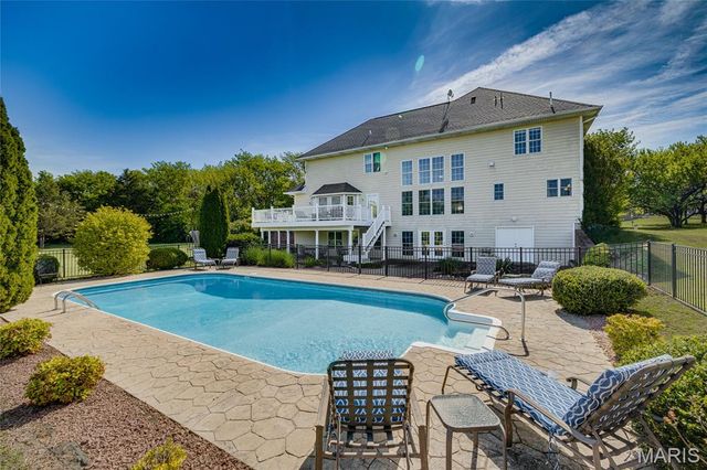 122 Zieba Court, Farmington, MO 63640