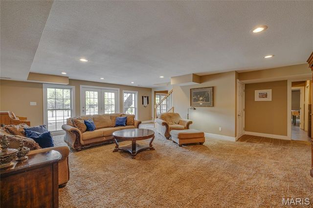 122 Zieba Court, Farmington, MO 63640