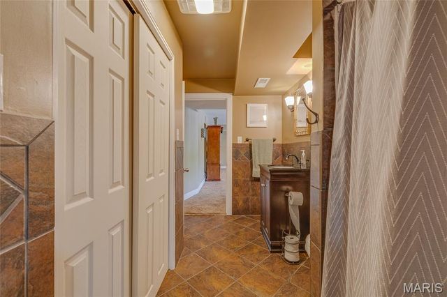 122 Zieba Court, Farmington, MO 63640