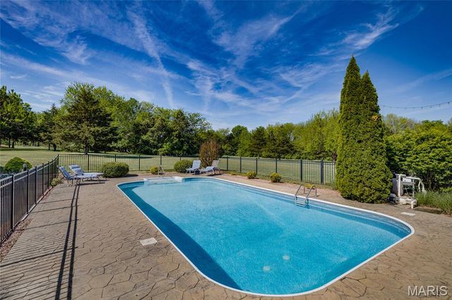 122 Zieba Court, Farmington, MO 63640