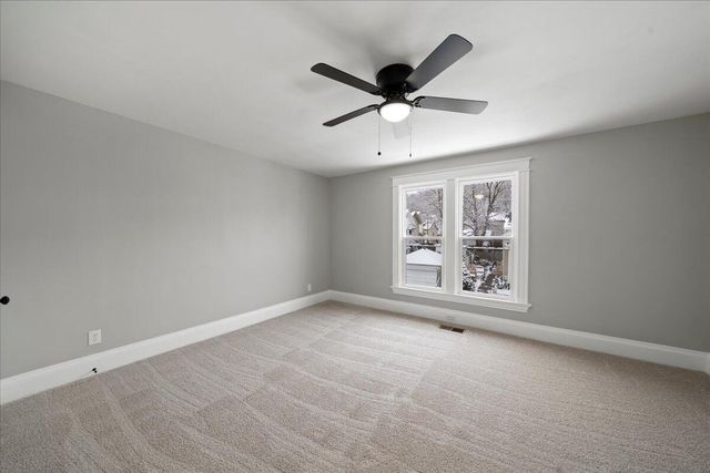 633 7th Avenue, Dayton, KY 41074