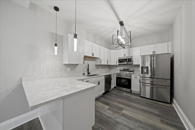 633 7th Avenue, Dayton, KY 41074