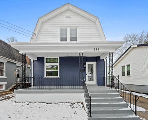 633 7th Avenue, Dayton, KY 41074