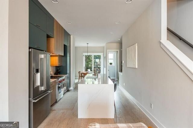 699 Vidalia Lane NW, Atlanta, GA 30318
