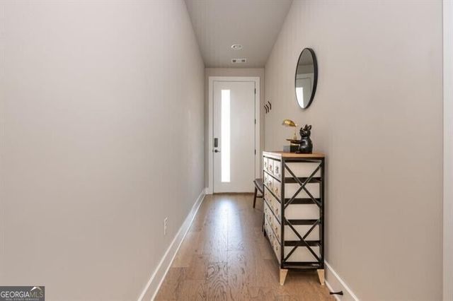 699 Vidalia Lane NW, Atlanta, GA 30318