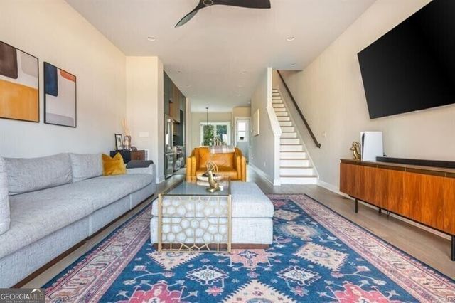 699 Vidalia Lane NW, Atlanta, GA 30318