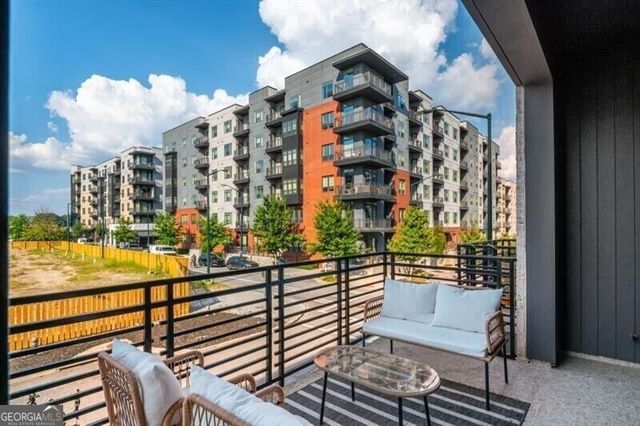 699 Vidalia Lane NW, Atlanta, GA 30318