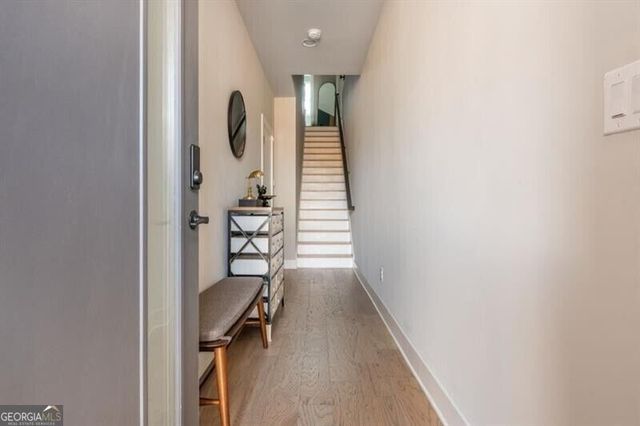 699 Vidalia Lane NW, Atlanta, GA 30318