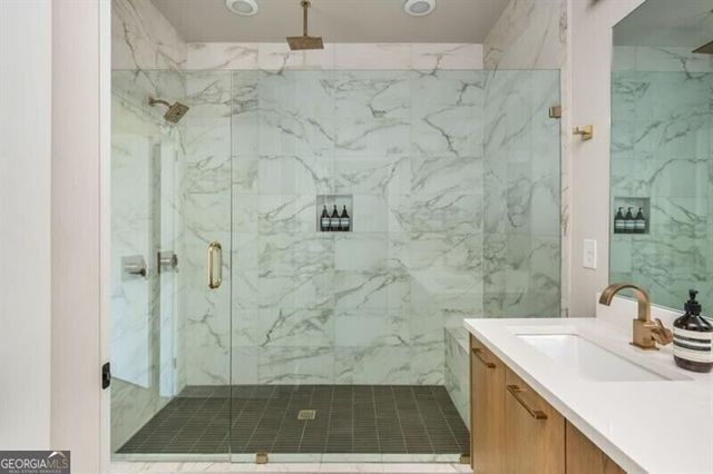 699 Vidalia Lane NW, Atlanta, GA 30318