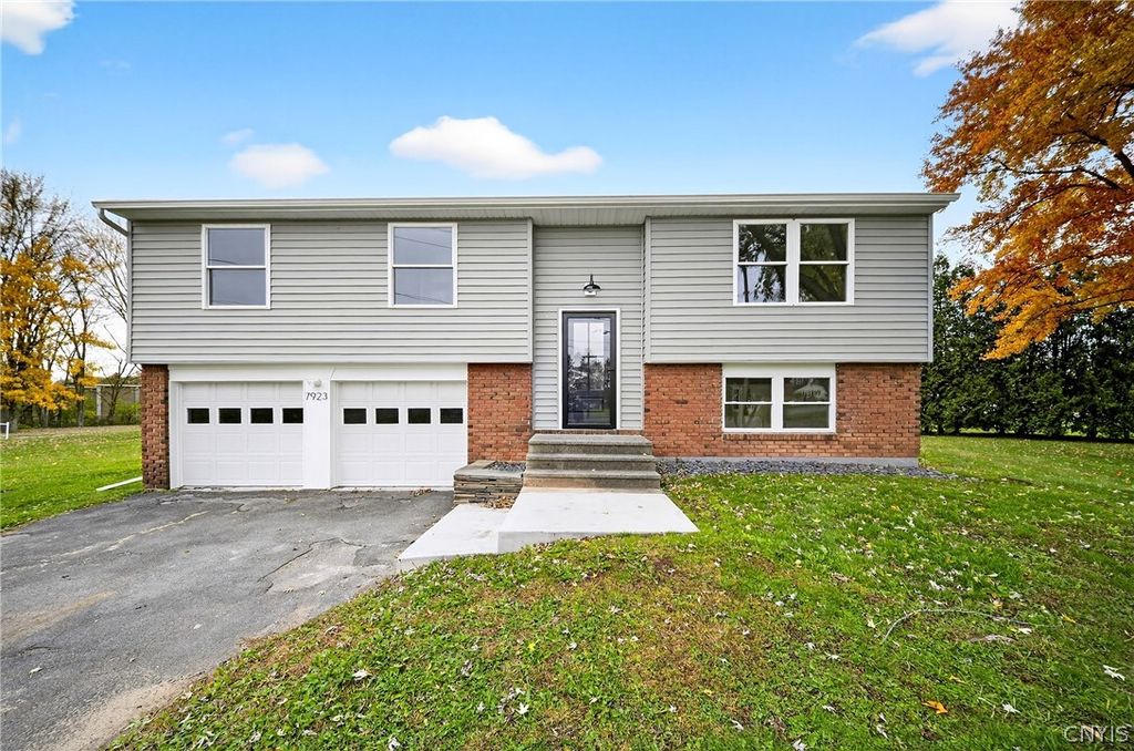 7923 Appleton Road, Cicero, NY 13039