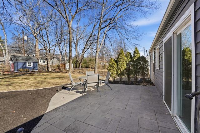 2512 W 77th Street, Prairie Village, KS 66208