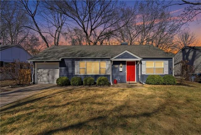 2512 W 77th Street, Prairie Village, KS 66208