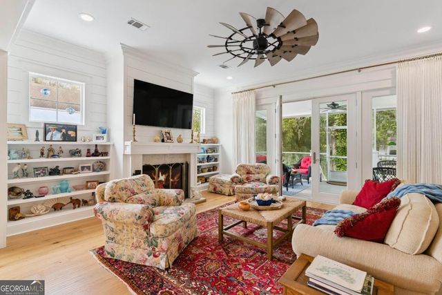 309 Peachtree Street, St. Simons, GA 31522